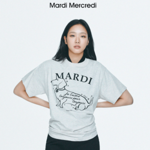 Mardi Mercredi Swing The Tail Flower Choker Ddanji Oatmeal Black Short  Sleeve T-Shirt - Offday Apparel Singapore